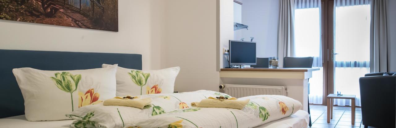 Urlaubsweingut Zecherhof Neef Екстериор снимка